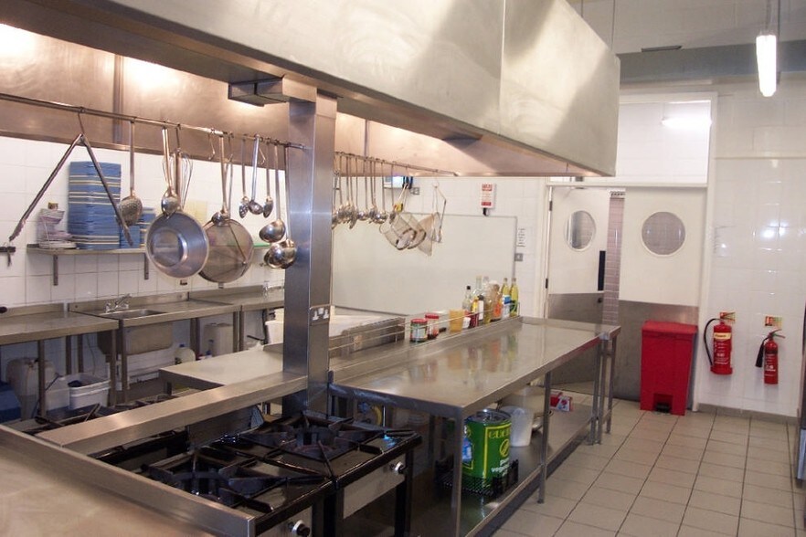 Oliver Rd, Londres à vendre - Photo intérieure – Image 3 sur 22