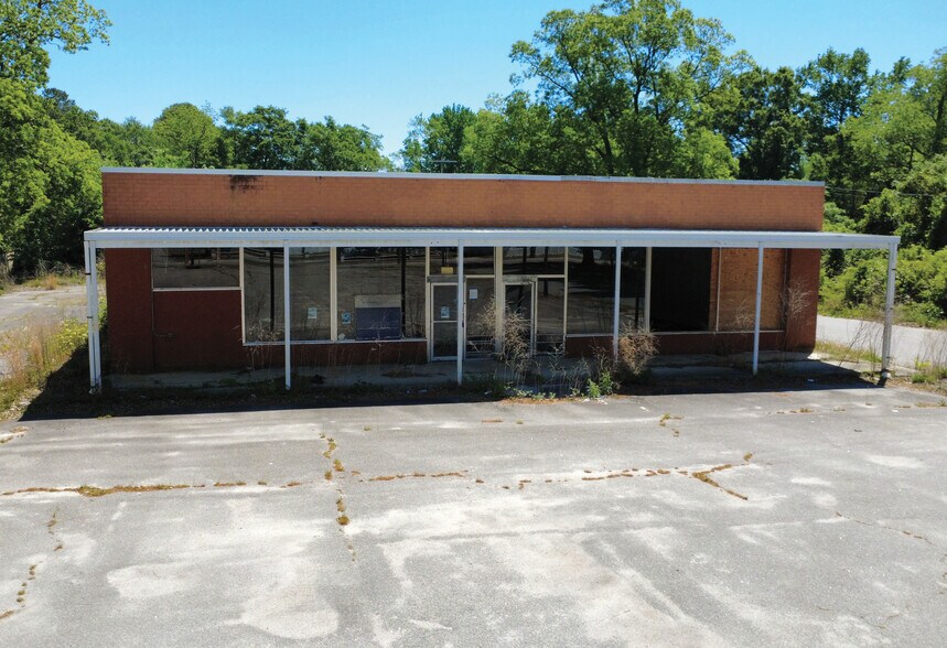 201 S Patterson St, Maxton, NC à vendre - Photo de l’immeuble – Image 2 sur 3