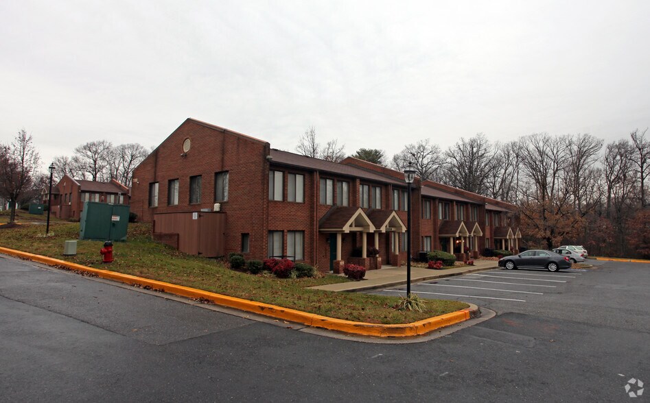 7050 Chesapeake Rd, Landover Hills, MD à louer - Photo de l’immeuble – Image 3 sur 12