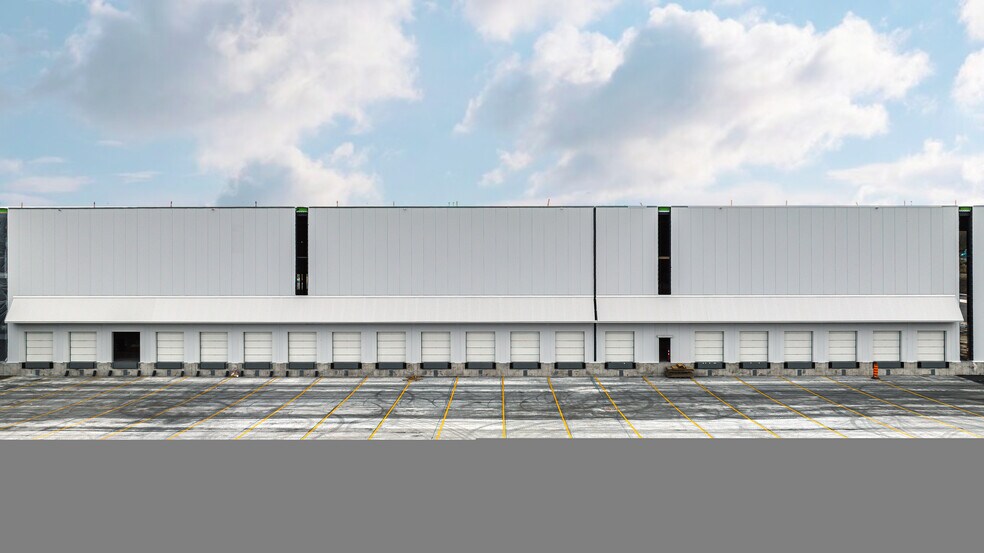 3501 Rue De La Synergie, Vaudreuil-dorion, QC à louer - Photo de l’immeuble – Image 3 sur 9