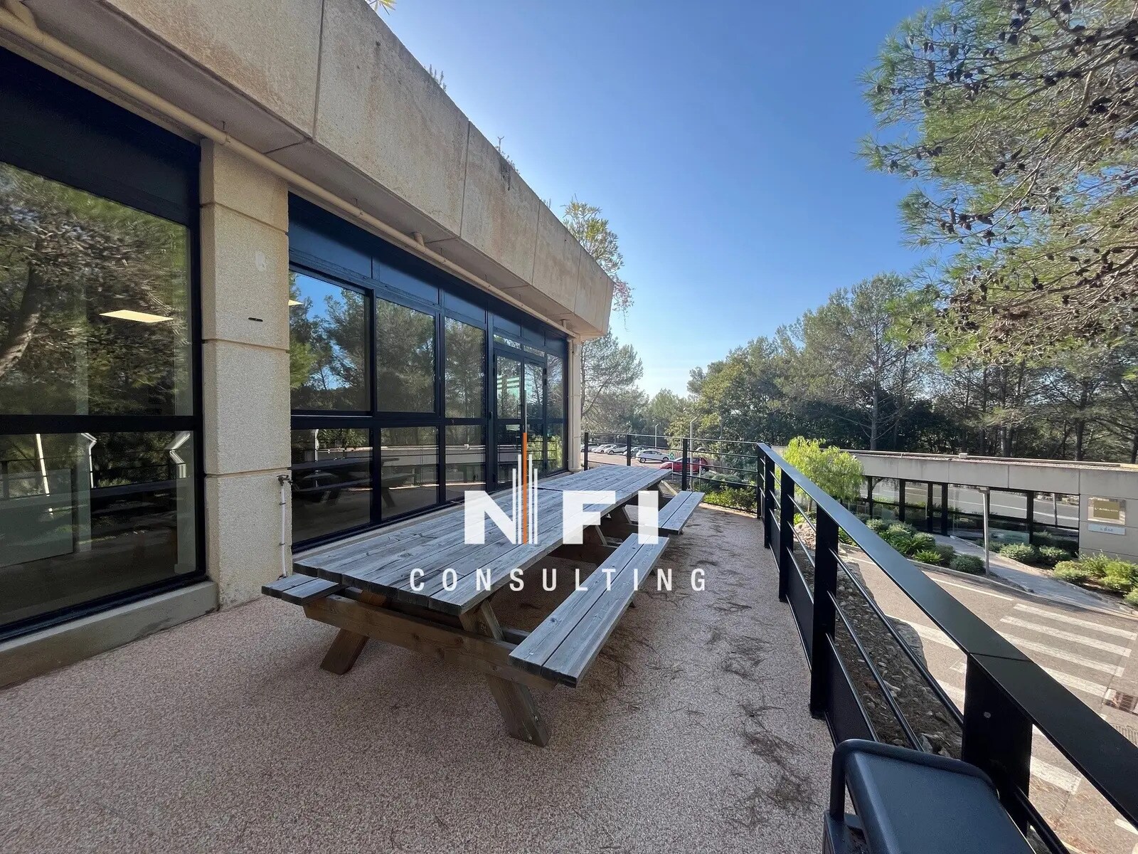 Bureau dans Valbonne à louer Photo de l’immeuble– Image 1 sur 7