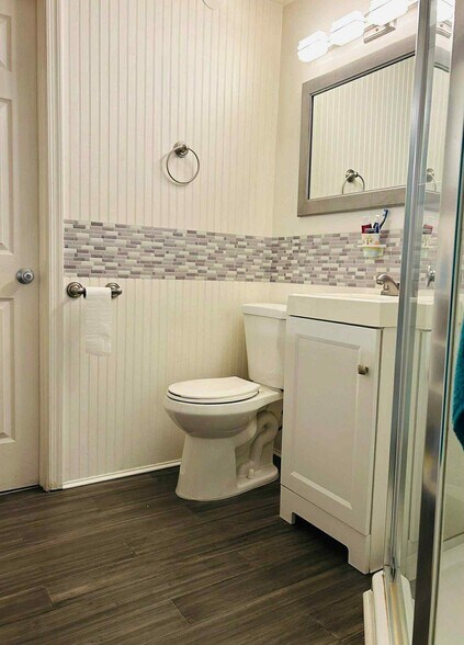 2005 2005-7 E Sergeant st, Philadelphia, PA à vendre - Photo de l’immeuble – Image 3 sur 7