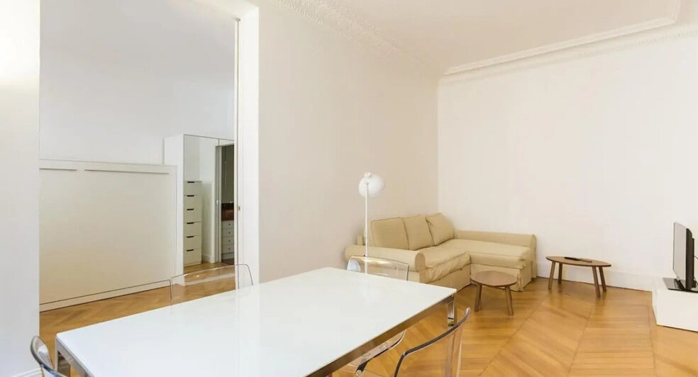 Bureau dans Paris à louer - Photo de l’immeuble – Image 2 sur 7