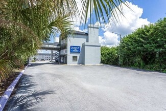 Plus de détails pour 5055 W Irlo Bronson Memorial Hwy, Kissimmee, FL - Hôtellerie à vendre