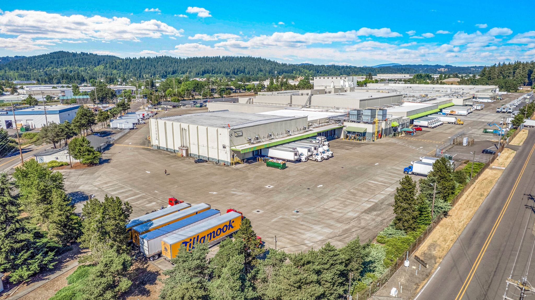 16800 SE Evelyn St, Clackamas, OR à louer Photo intérieure– Image 1 sur 7