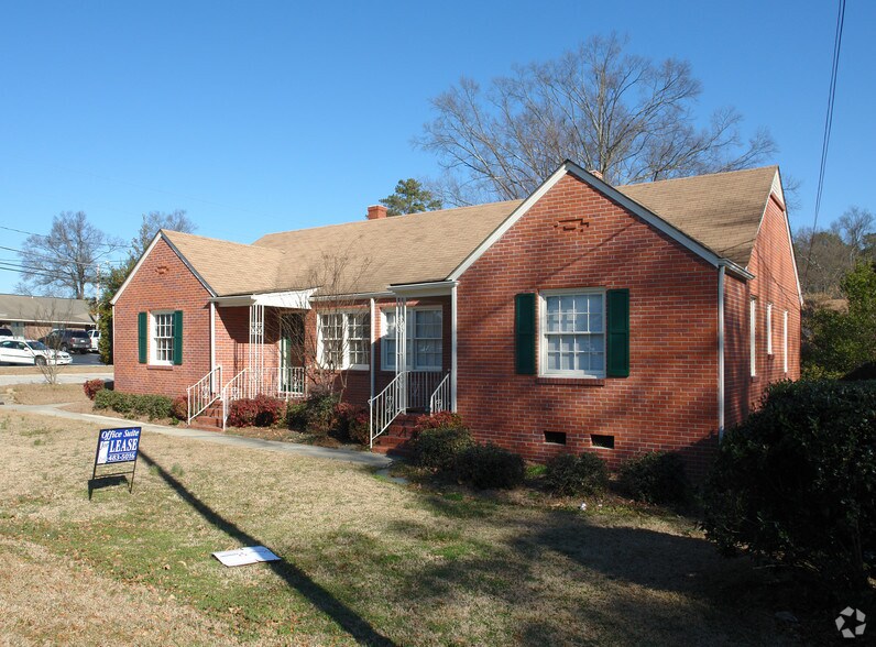 1928 Fort Bragg Rd, Fayetteville, NC à louer - Photo de l’immeuble – Image 2 sur 4