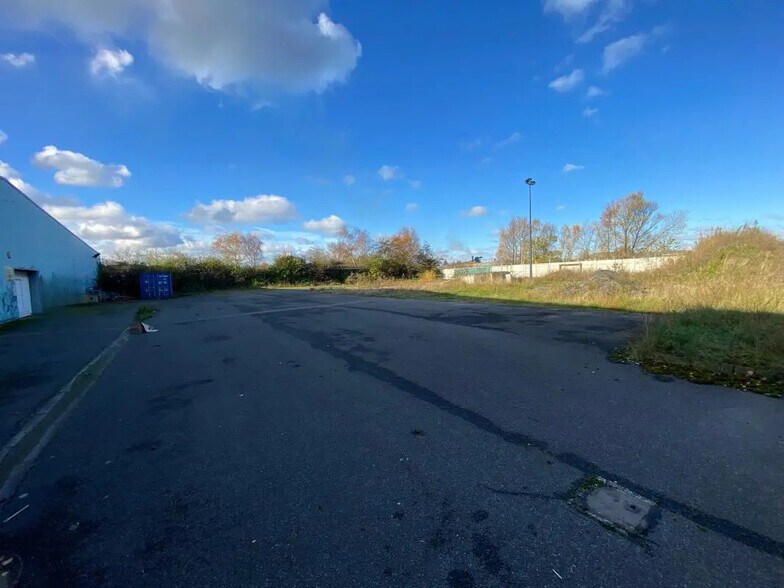 Industriel/Logistique dans Dunkerque à vendre - Photo de l’immeuble – Image 2 sur 7