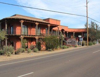 Plus de détails pour 6450 E Cave Creek Rd, Cave Creek, AZ - Bureau à louer