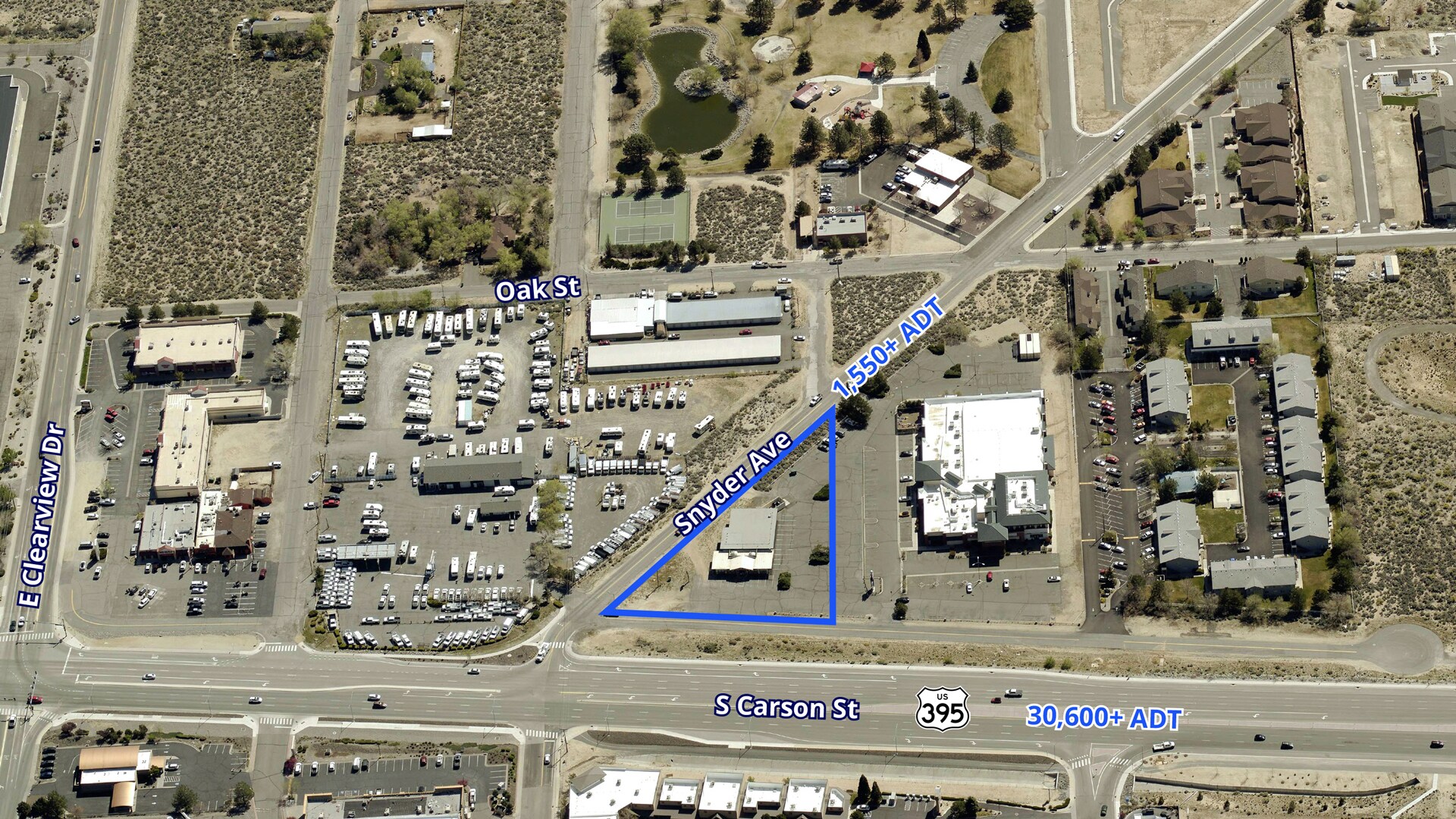 4555 S Carson St, Carson City, NV à louer Photo de l’immeuble– Image 1 sur 2