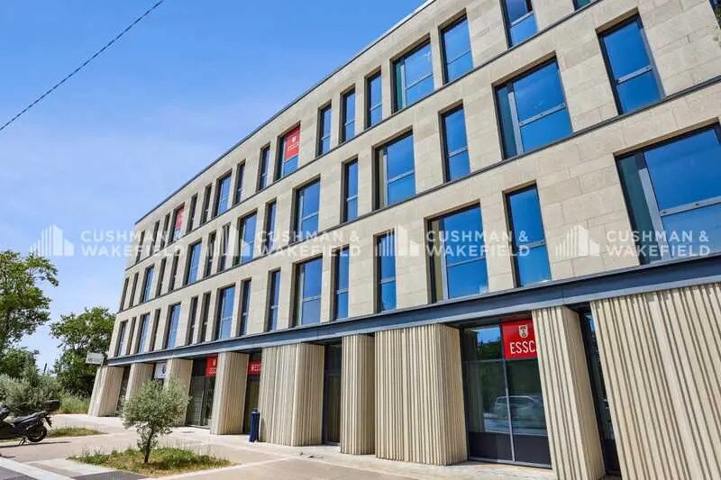 36 Route De Galice, Aix-en-Provence à louer - Photo de l’immeuble – Image 2 sur 13
