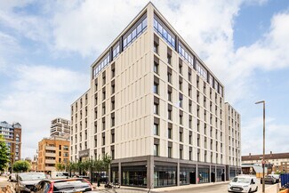 Plus de détails pour 41-47 Mendip Rd, Londres - Local commercial à louer