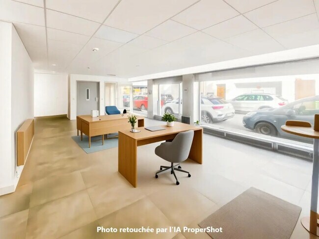 Plus de détails pour Local commercial à vendre