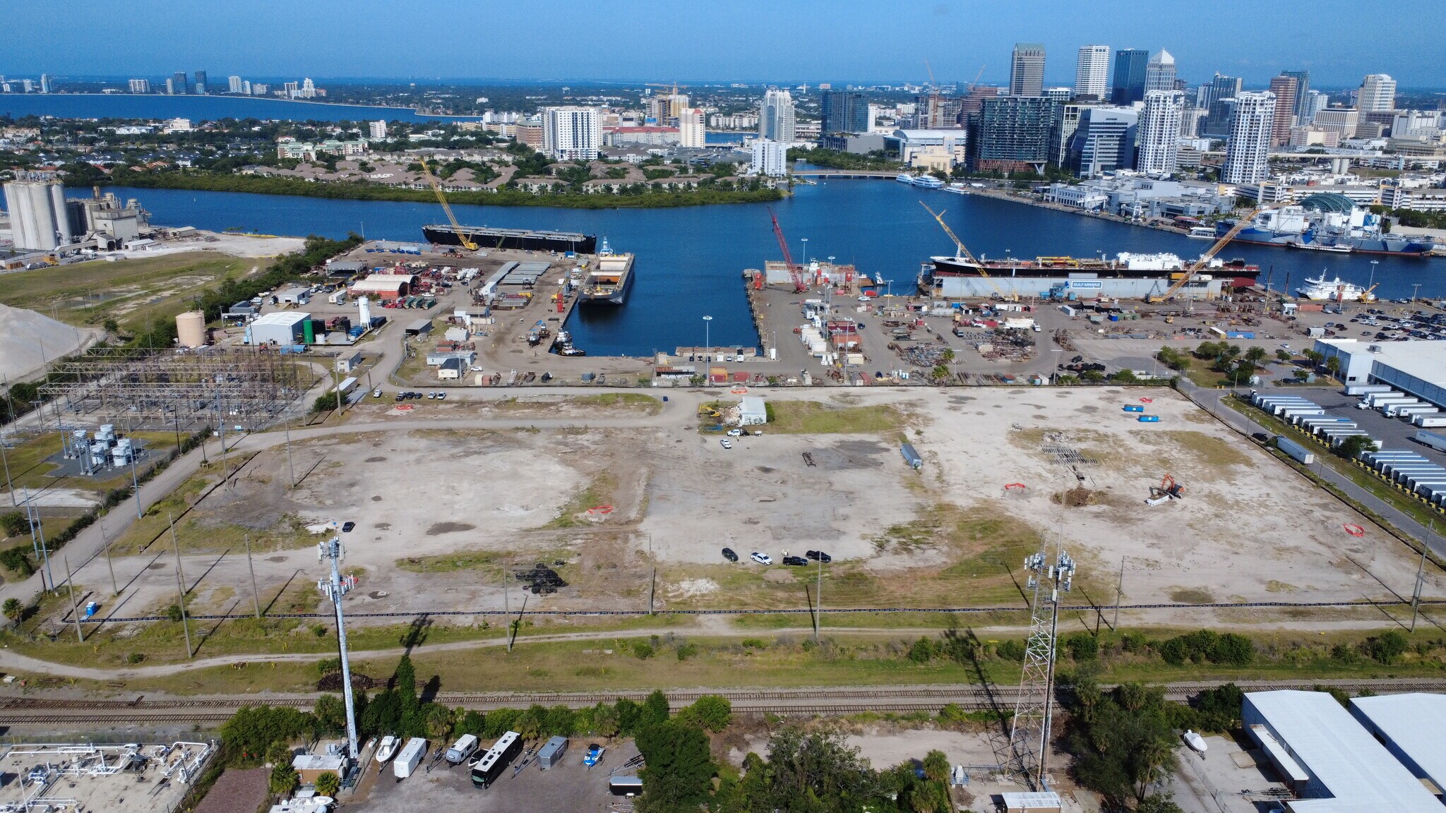 1650 Hemlock St, Tampa, FL à louer Photo de l’immeuble– Image 1 sur 6