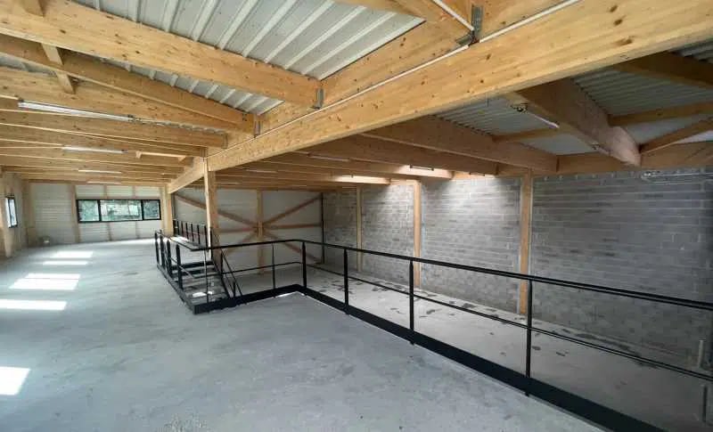 Local d'activités dans Tarare à vendre - Photo intérieure – Image 2 sur 14