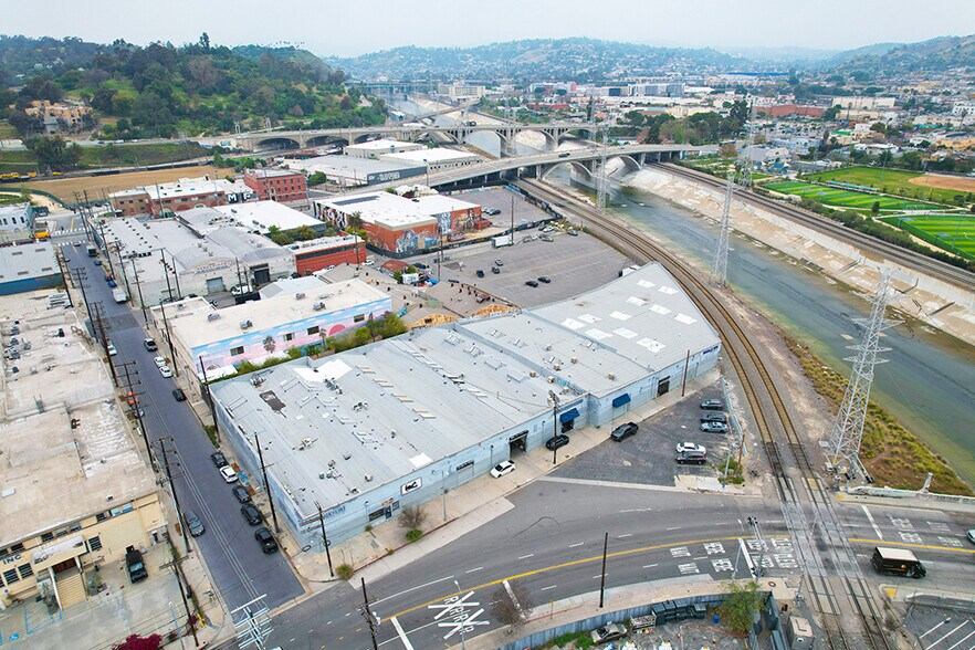 1701-1721 N Main St, Los Angeles, CA à louer - Photo de l’immeuble – Image 2 sur 6