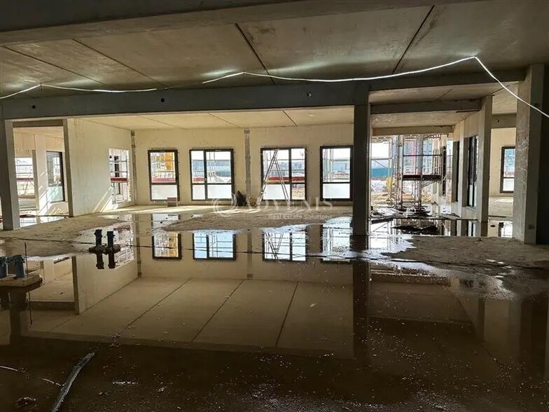 Bureau dans Serris à vendre - Photo de la construction – Image 3 sur 5