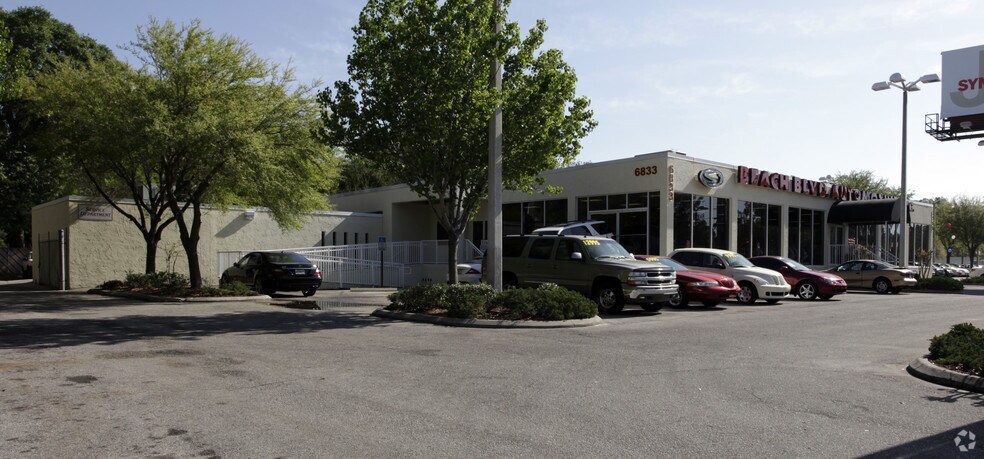 6917 Beach Blvd, Jacksonville, FL à louer - Photo de l’immeuble – Image 3 sur 16