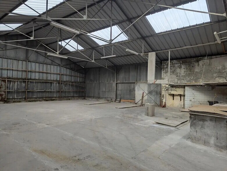 Industriel/Logistique dans Vitré à louer - Photo de l’immeuble – Image 3 sur 8