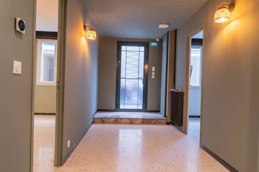 Bureau dans Nice à louer - Photo de l’immeuble – Image 1 sur 6