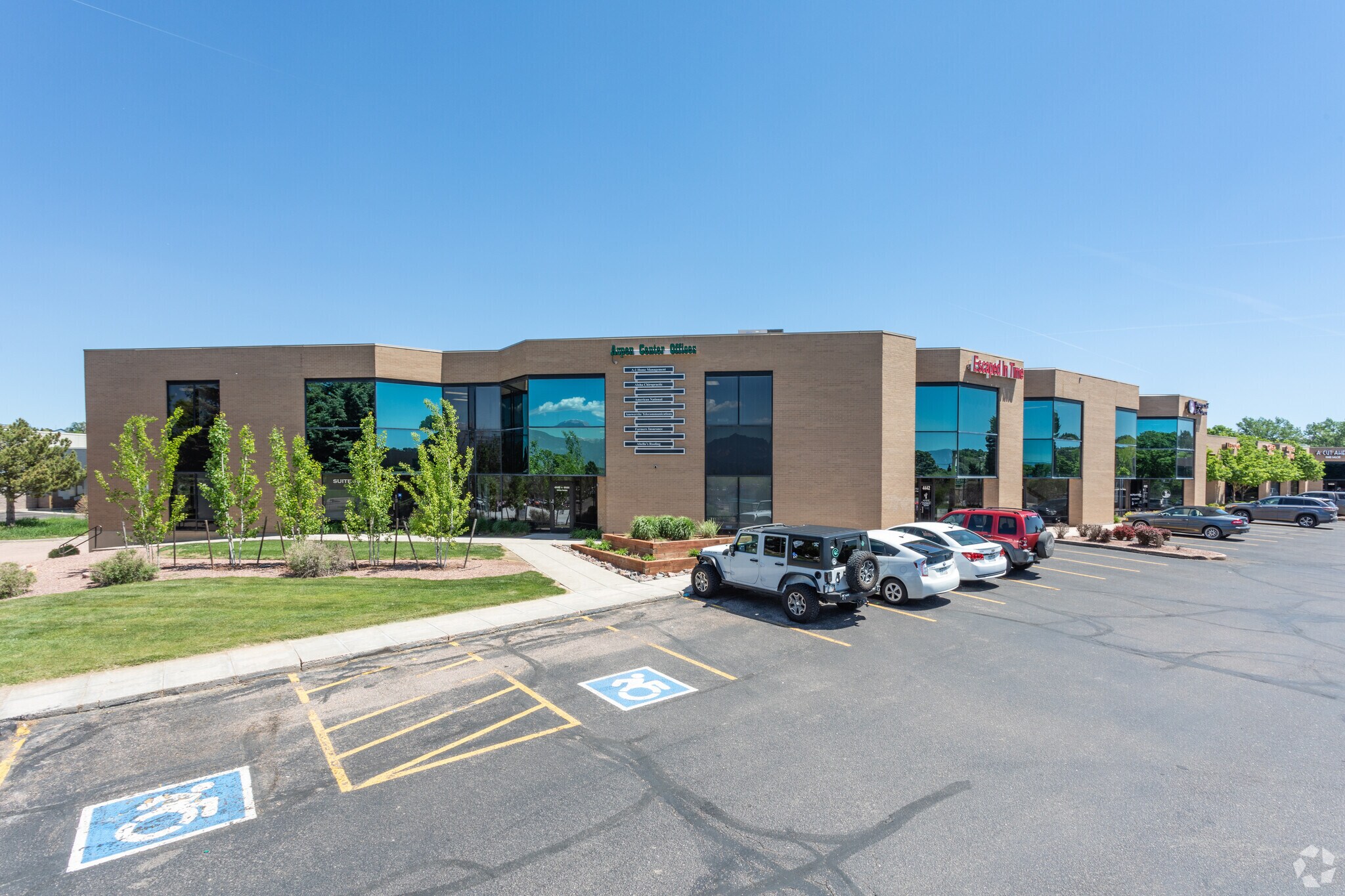 4440-4474 Barnes Rd, Colorado Springs, CO à louer Photo principale– Image 1 sur 31