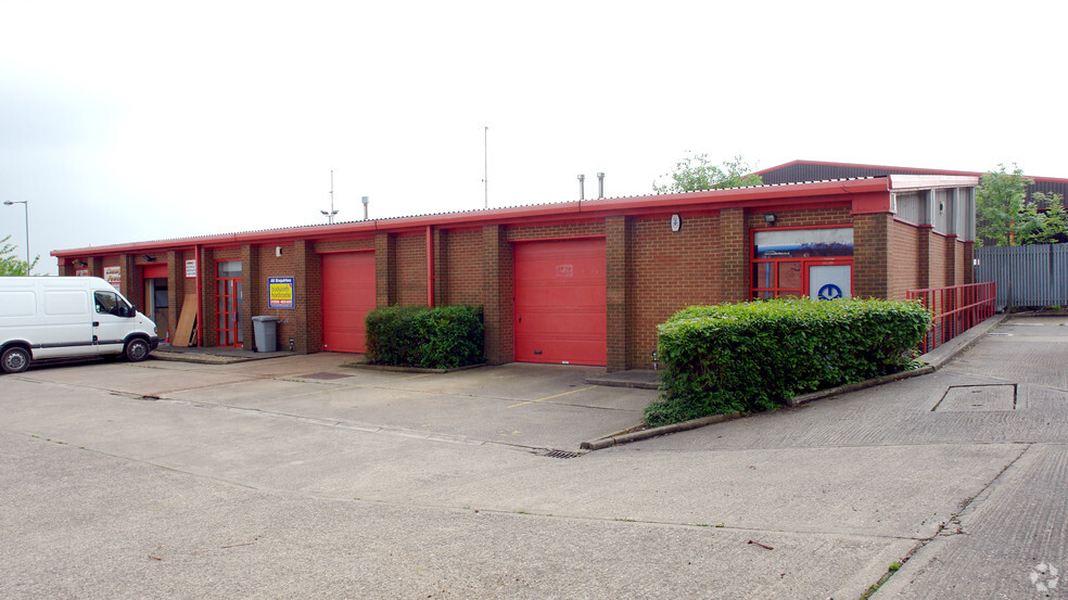 Robinson Clos, Kettering à louer - Photo de l’immeuble – Image 1 sur 2