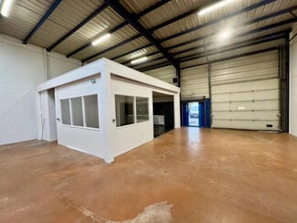 Plus de détails pour 18 Allée Louis Breguet, Villepinte - Local d'activités à louer