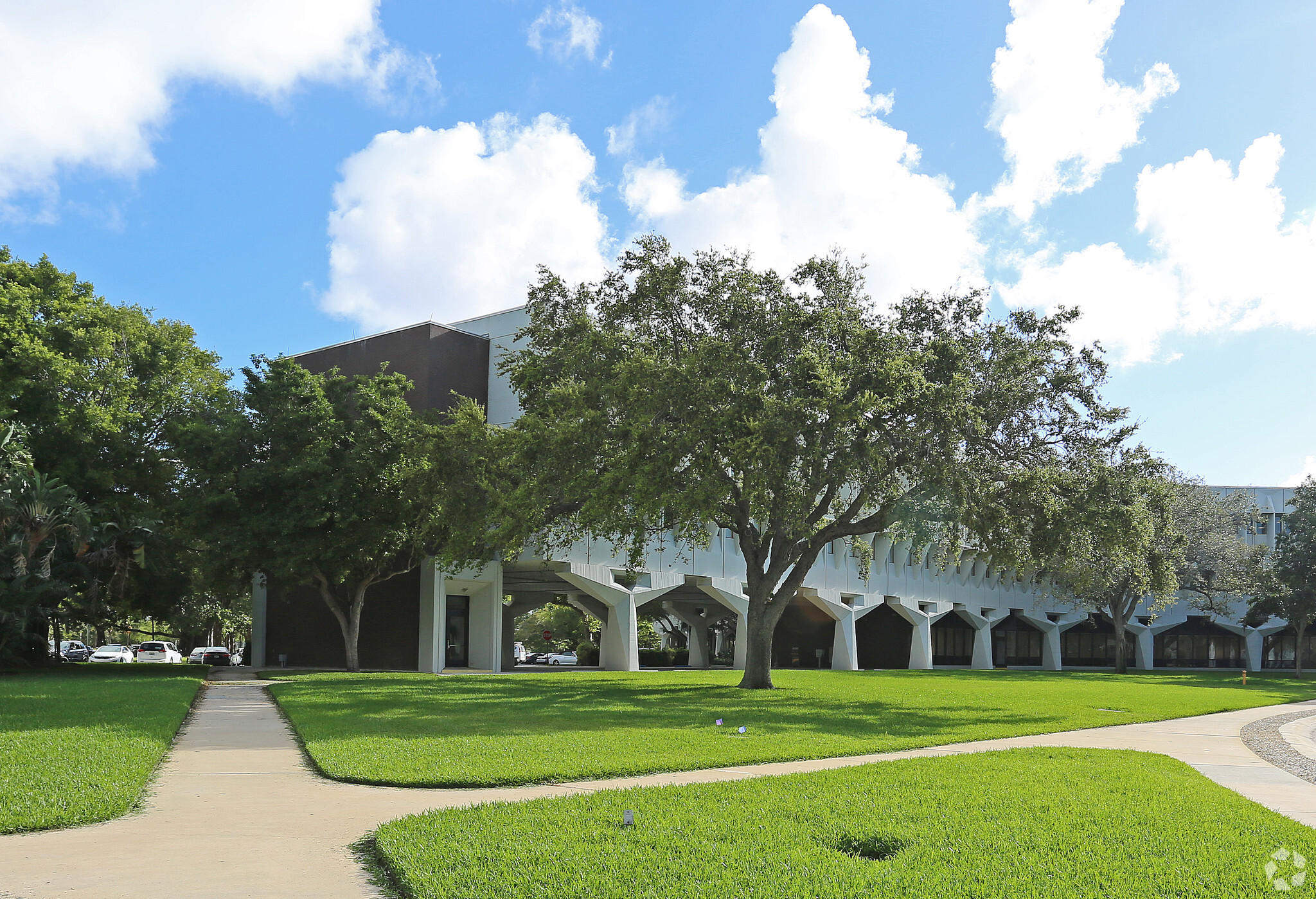 5000 T Rex Ave, Boca Raton, FL à louer Photo de l’immeuble– Image 1 sur 28