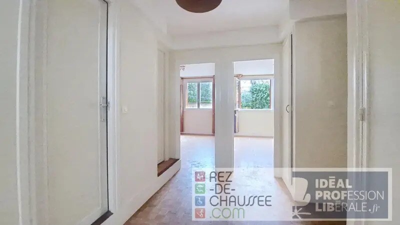 Bureau dans Montreuil à vendre - Photo de l’immeuble – Image 3 sur 13