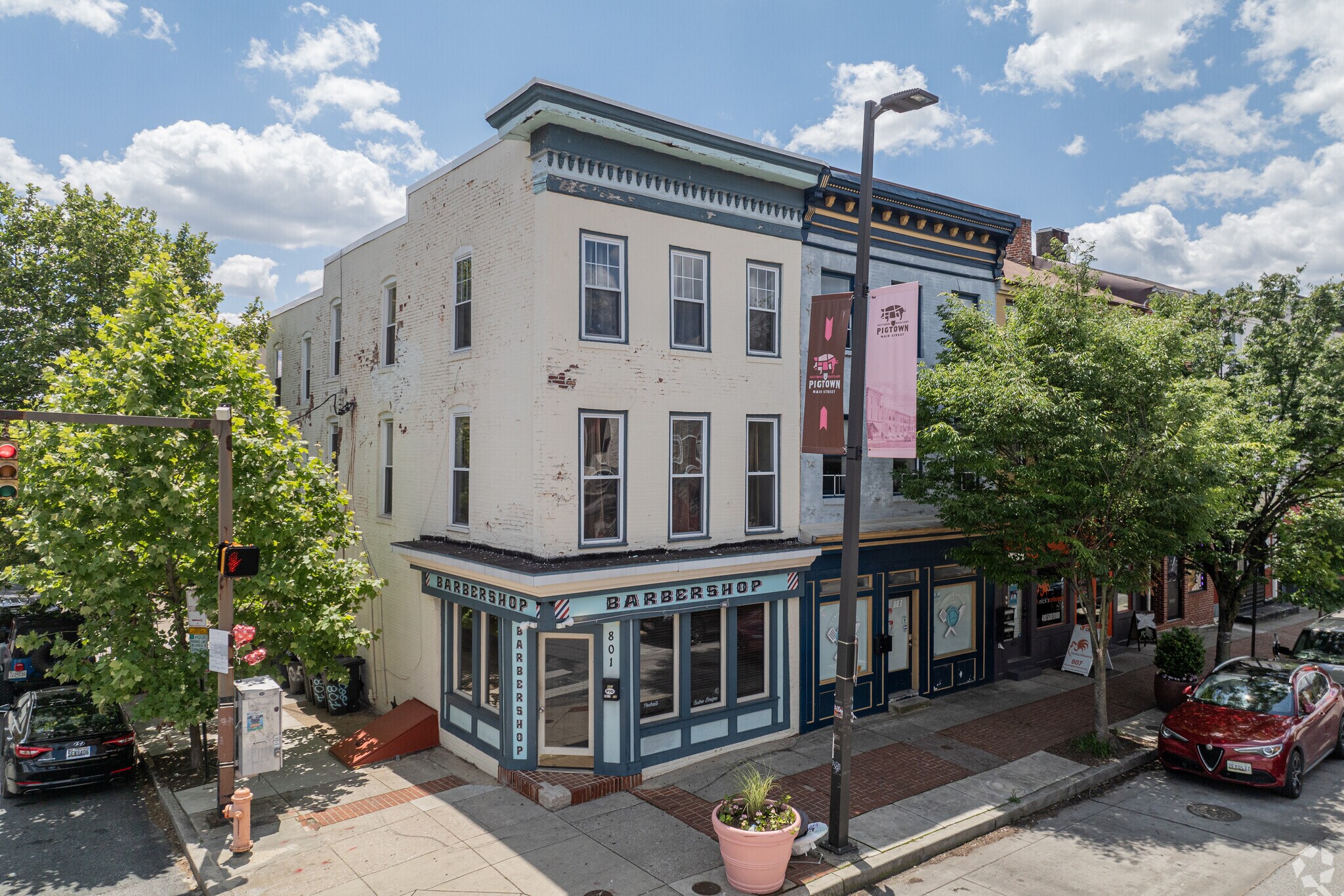 803-807 Washington Blvd, Baltimore, MD à louer Photo principale– Image 1 sur 81