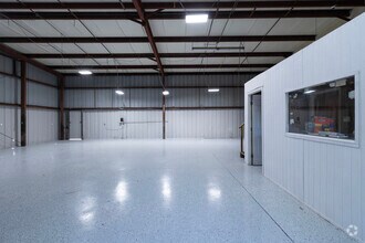 5626 N Dale Mabry Hwy, Tampa, FL à louer Photo intérieure– Image 1 sur 7