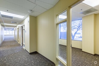 14001 E Iliff Ave, Aurora, CO à vendre Photo intérieure– Image 1 sur 3