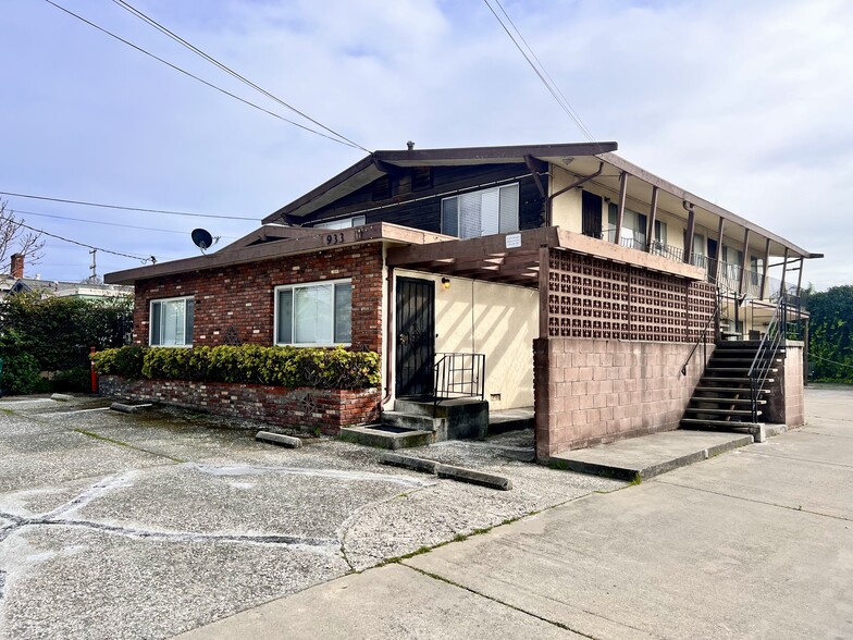 933 41st St, Oakland, CA à vendre - Photo principale – Image 1 sur 19