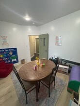 21-20 Morlot Ave, Fair Lawn, NJ à louer Photo intérieure– Image 1 sur 5