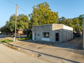 231 E Elm St, Hillsboro, TX à louer Photo intérieure– Image 2 sur 31