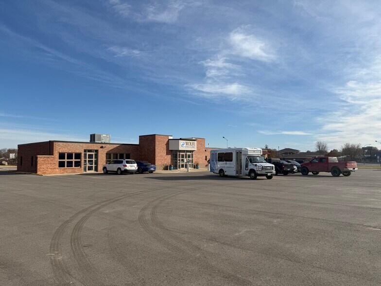 2004 Highway Blvd, Spencer, IA à vendre - Photo de l’immeuble – Image 3 sur 6