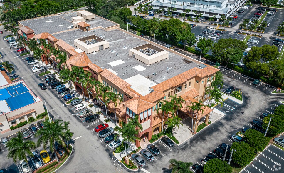 18205-18295 Biscayne Blvd, Miami, FL à louer - Aérien – Image 2 sur 7
