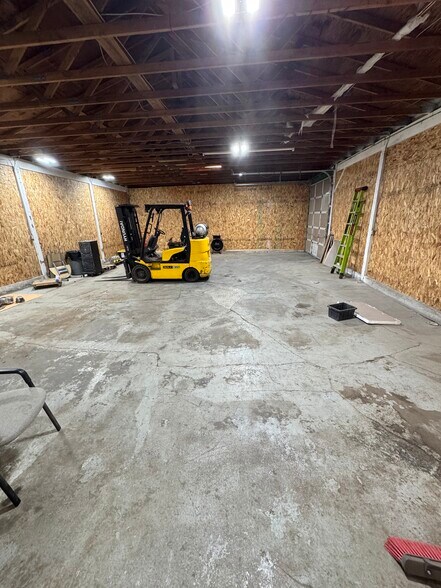 17514 Bothell Way NE, Bothell, WA à louer - Photo de l’immeuble – Image 3 sur 10