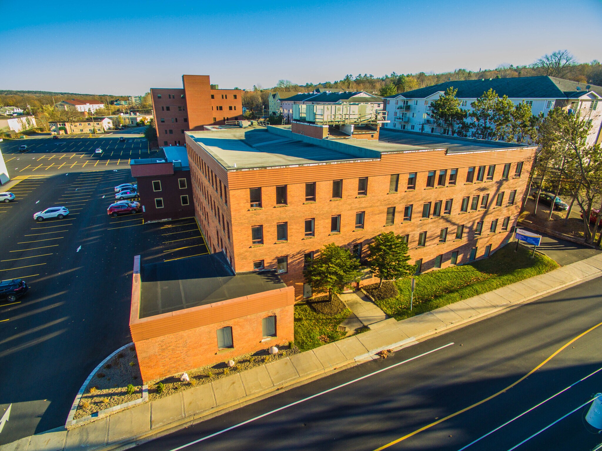 470 York St, Fredericton, NB à louer Photo principale– Image 1 sur 5