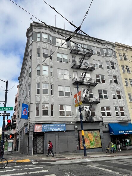 583-585 Eddy St, San Francisco, CA à vendre - Photo de l’immeuble – Image 2 sur 10