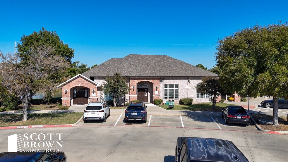 860 Hebron Pky, Lewisville, TX à louer - Photo de l’immeuble – Image 1 sur 2