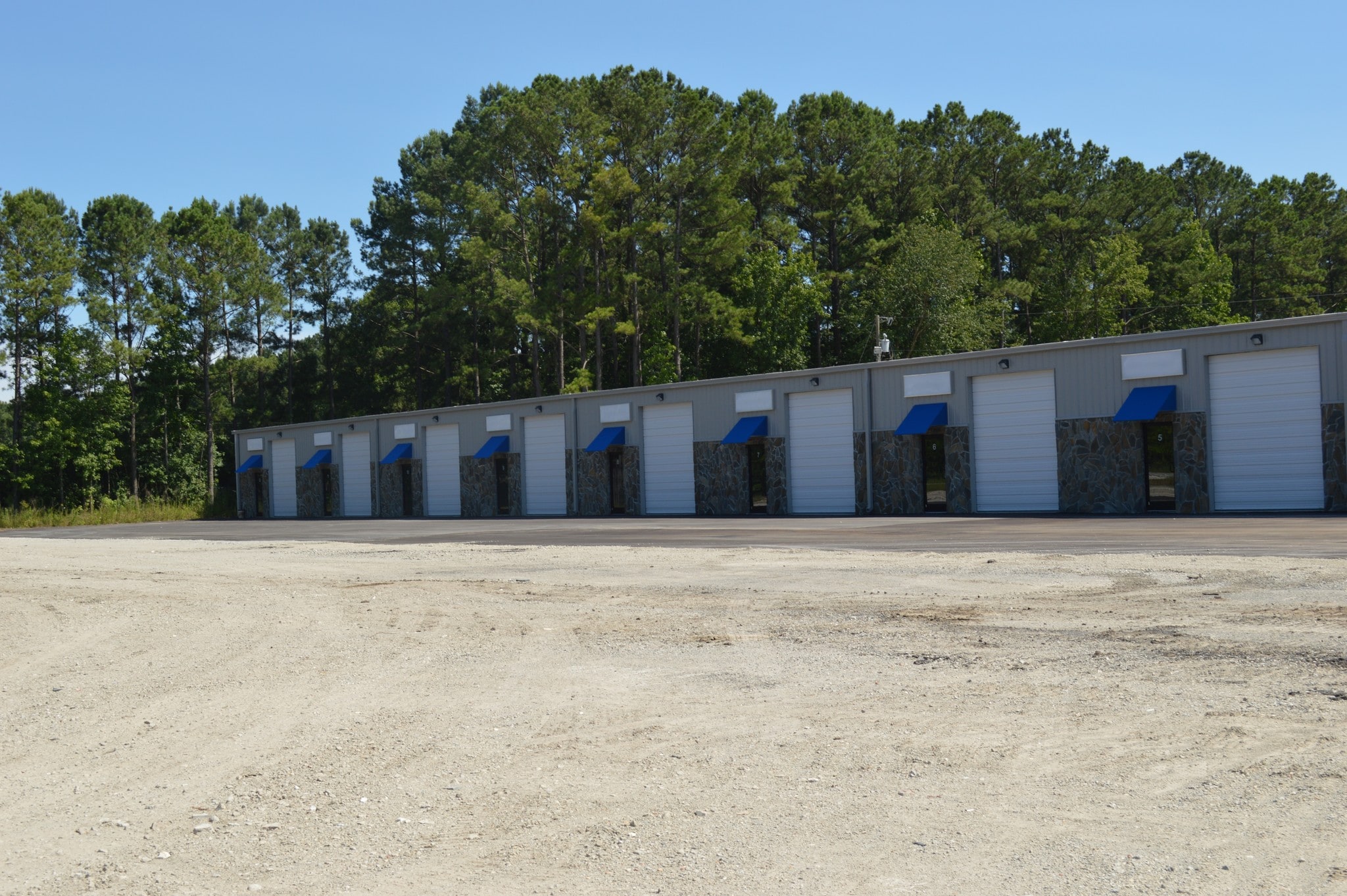 305 Blue Creek School Rd, Jacksonville, NC à louer Photo de l’immeuble– Image 1 sur 1