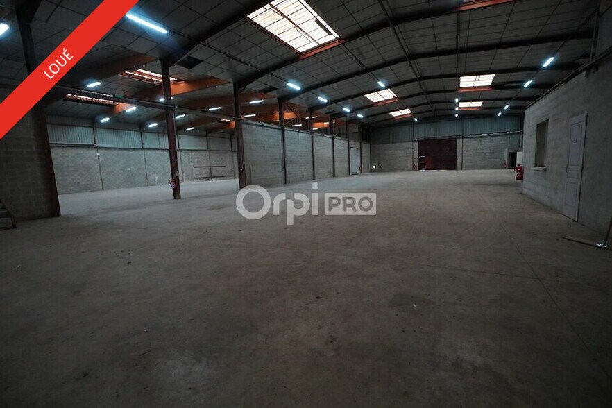 Industriel/Logistique dans Quetigny à louer - Photo de l’immeuble – Image 1 sur 7