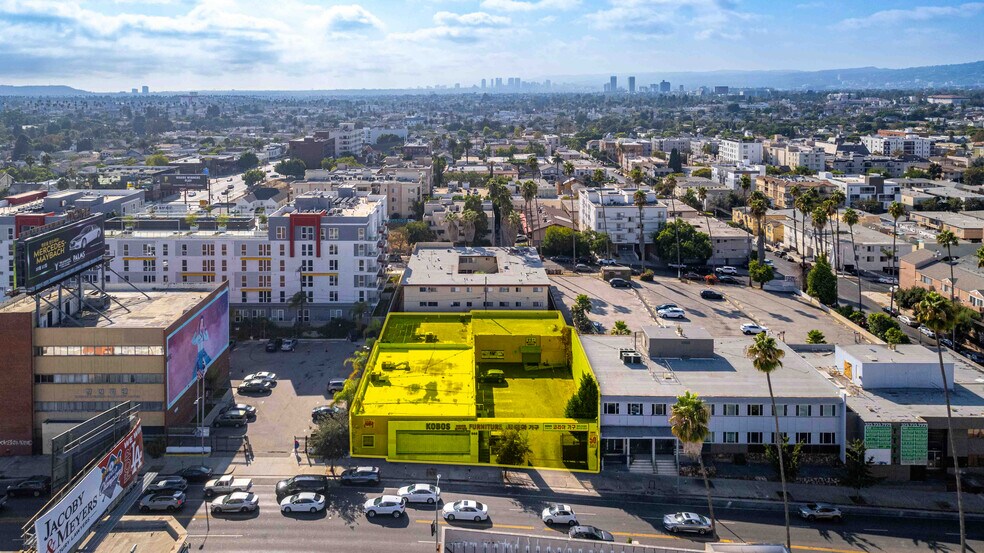 963 - 965 South Western Avenue, Los Angeles, CA à vendre - Photo de l’immeuble – Image 2 sur 14