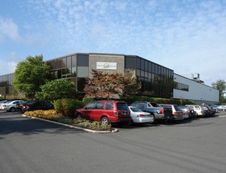 Plus de détails pour 100-110 Midland Ave, Port Chester, NY - Industriel/Logistique à louer