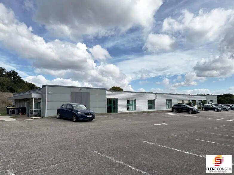 Bureau dans Vironvay à vendre - Photo de l’immeuble – Image 1 sur 23