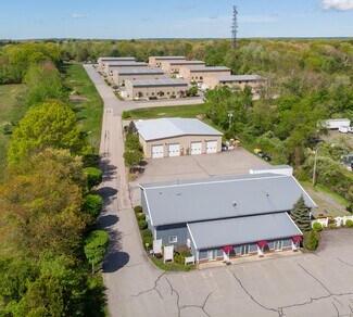 Plus de détails pour 376 Dry Bridge Rd, North Kingstown, RI - Industriel/Logistique à vendre