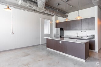 1447 Peachtree St NE, Atlanta, GA à louer Photo intérieure– Image 1 sur 3