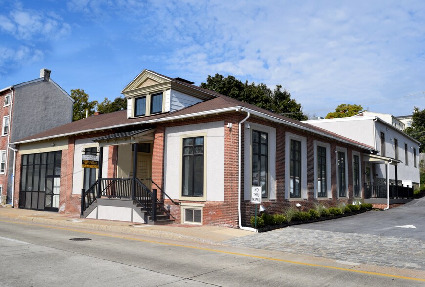 239 E Market St, West Chester, PA à louer - Photo de l’immeuble – Image 1 sur 18