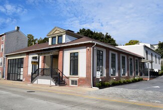 Plus de détails pour 239 E Market St, West Chester, PA - Bureau à louer