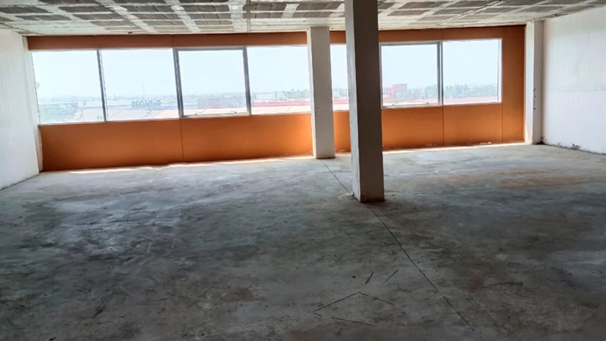 Carrer Ivars d'Urgell, 10, Lleida, LER 25190 - Lot 04 - - Photo intérieure - Image 1 of 2